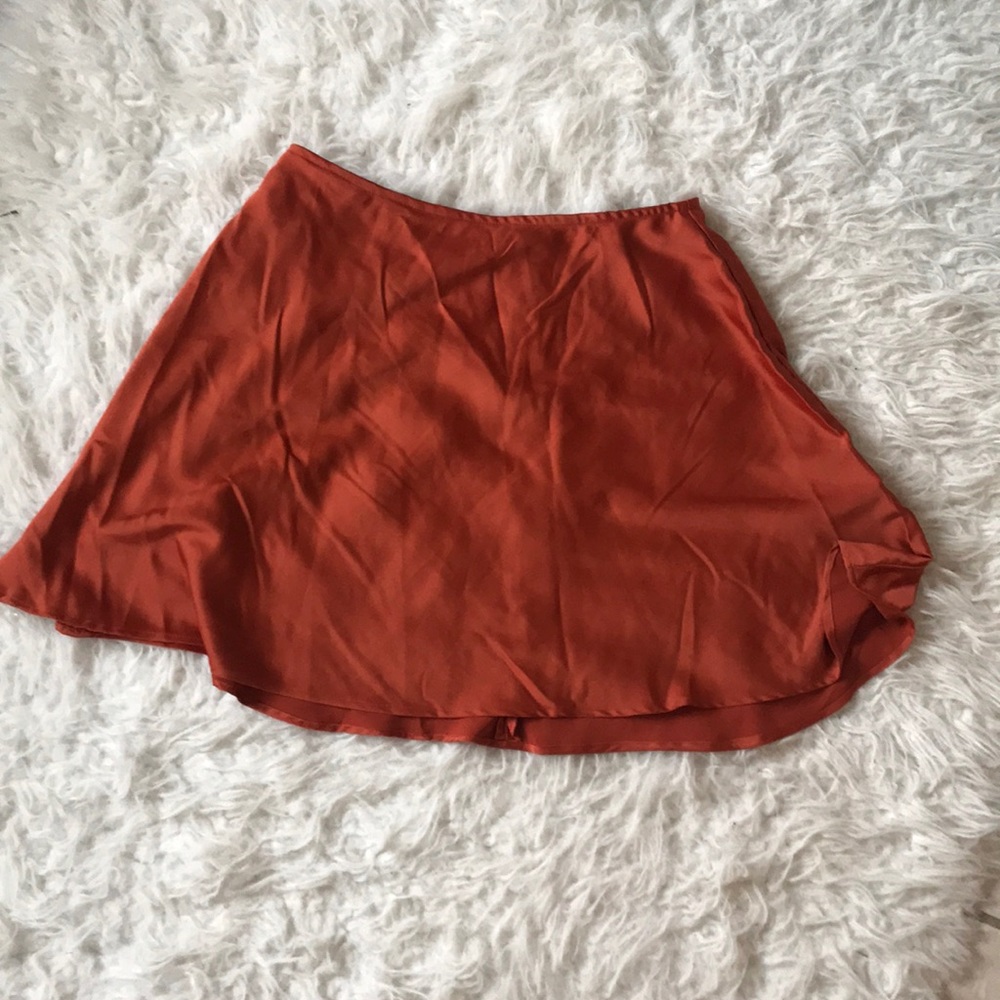 Motel Lekha Skirt in Rust - Picture 2 of 4